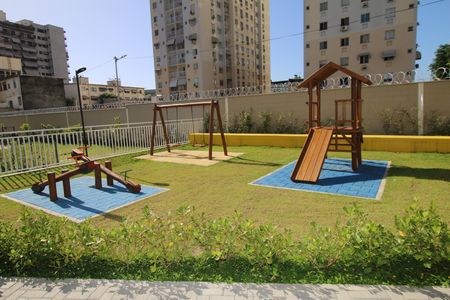 Apartamento para alugar com 38m², 2 quartos e sem vagaÁrea comum - Playground