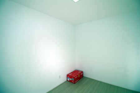 Quarto 2 de apartamento para alugar com 2 quartos, 38m² em Irajá, Rio de Janeiro
