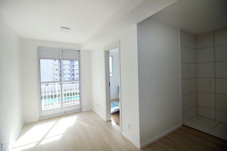 Sala de apartamento para alugar com 2 quartos, 38m² em Irajá, Rio de Janeiro