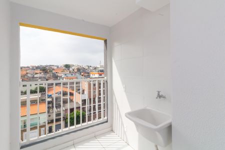 Apartamento para alugar com 34m², 2 quartos e sem vaga Apartamento para alugar com 34m², 2 quartos e sem vagaSacada
