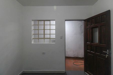 Casa para alugar com 30m², 1 quarto e sem vaga Casa para alugar com 30m², 1 quarto e sem vagaSala