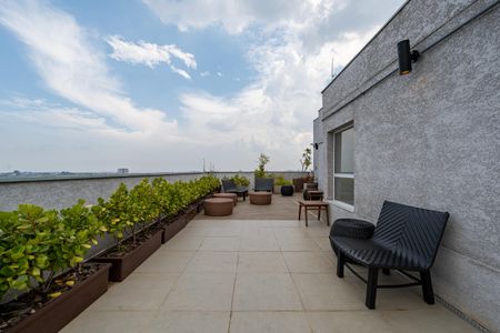Apartamento à venda com 37m², 2 quartos e 1 vaga Apartamento à venda com 37m², 2 quartos e 1 vagaÁrea comum - Rooftop