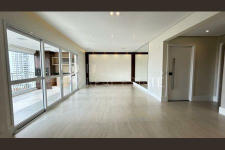 Apartamento para alugar com 175m², 3 quartos e 3 vagas
