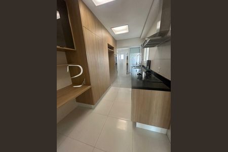 Apartamento para alugar com 175m², 3 quartos e 3 vagas