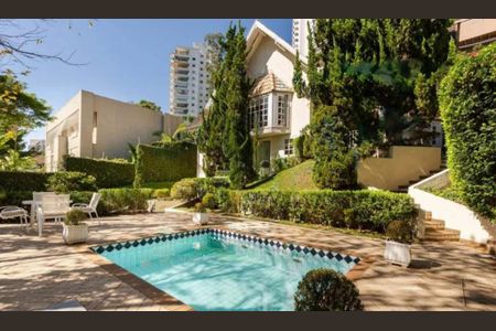 Casa à venda com 700m², 4 quartos e 4 vagas