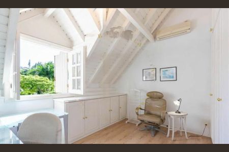Casa à venda com 700m², 4 quartos e 4 vagas