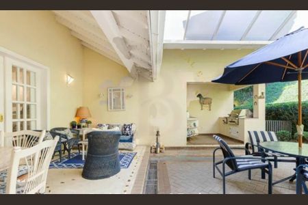 Casa à venda com 4 quartos, 700m² em Paineiras do Morumbi, São Paulo