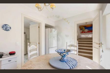 Casa à venda com 4 quartos, 700m² em Paineiras do Morumbi, São Paulo
