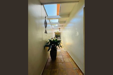Casa à venda com 300m², 4 quartos e 4 vagas
