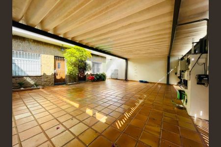 Casa à venda com 300m², 4 quartos e 4 vagas