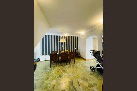 Casa à venda com 300m², 4 quartos e 4 vagas