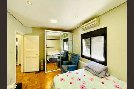 Casa à venda com 300m², 4 quartos e 4 vagas