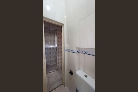 Casa para alugar com 200m², 3 quartos e 2 vagas Casa para alugar com 200m², 3 quartos e 2 vagasBanheiro de Serviço