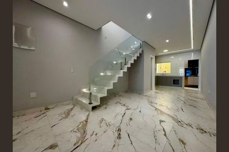 Casa à venda com 109m², 3 quartos e 2 vagasFoto 01