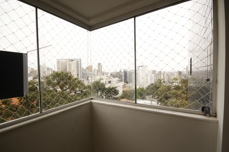 Apartamento para alugar com 70m², 3 quartos e 2 vagasvista
