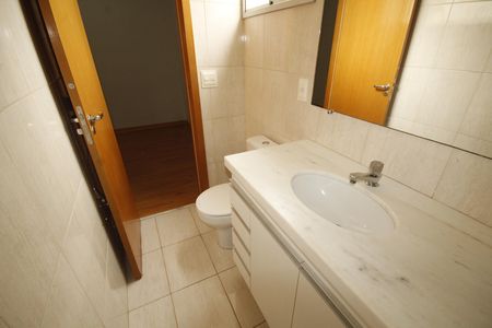 Apartamento para alugar com 70m², 3 quartos e 2 vagasbanheiro 2