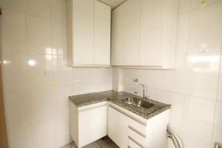 cozinha de apartamento para alugar com 3 quartos, 70m² em Serra, Belo Horizonte