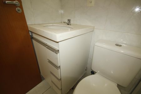 Apartamento para alugar com 70m², 3 quartos e 2 vagasbanheiro 1