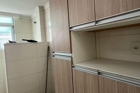 Apartamento para alugar com 70m², 2 quartos e sem vagaCozinha e Área de Serviço