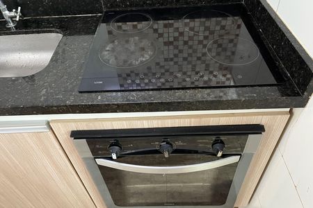 Apartamento para alugar com 70m², 2 quartos e sem vagaCozinha e Área de Serviço