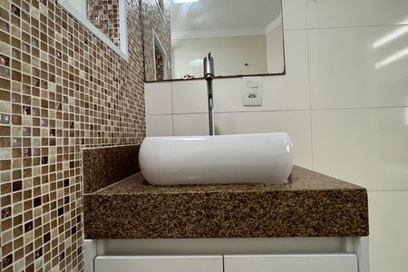 Apartamento para alugar com 70m², 2 quartos e sem vagaBanheiro