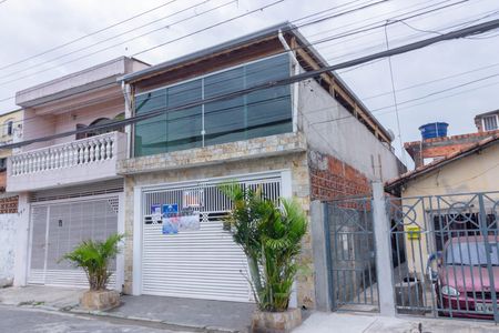 Casa à venda com 85m², 3 quartos e 2 vagasFachada