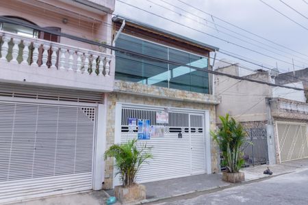 Casa à venda com 85m², 3 quartos e 2 vagasFachada