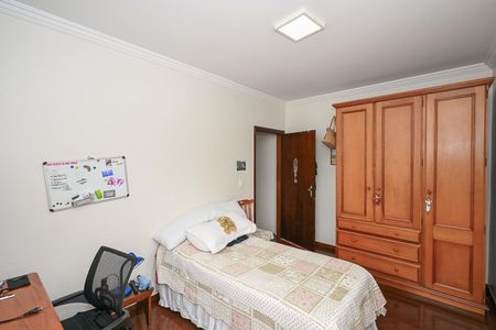 Casa à venda com 320m², 3 quartos e 6 vagasQuarto 1