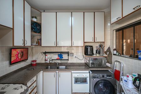 Casa à venda com 320m², 3 quartos e 6 vagasCozinha