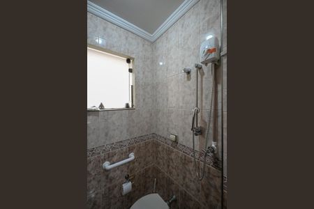 Casa à venda com 320m², 3 quartos e 6 vagasLavabo/Banheiro