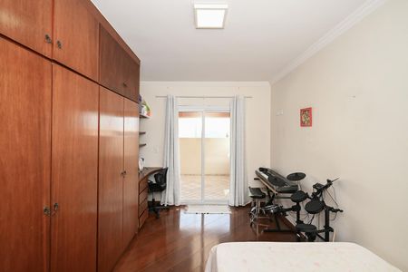 Casa à venda com 320m², 3 quartos e 6 vagasQuarto 2