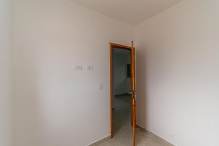 Quarto  de apartamento à venda com 2 quartos, 40m² em Jardim Caguassu, São Paulo