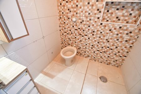 Casa para alugar com 150m², 2 quartos e 6 vagasBanheiro Social