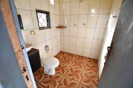 Casa para alugar com 150m², 2 quartos e 6 vagasBanheiro de serviço