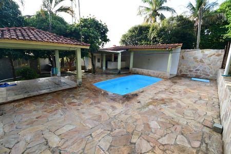 Casa para alugar com 150m², 2 quartos e 6 vagasPiscina
