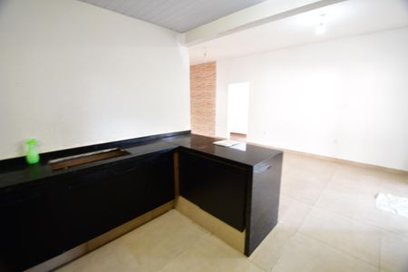 Casa para alugar com 150m², 2 quartos e 6 vagasCozinha