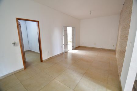 Sala de casa à venda com 2 quartos, 150m² em Parque Luciamar, Campinas