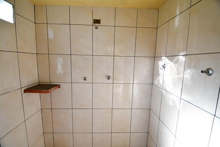 Casa para alugar com 150m², 2 quartos e 6 vagasBanheiro de serviço