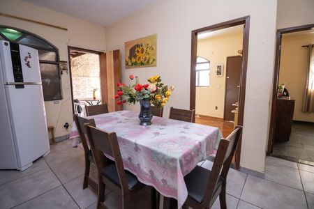 Casa para alugar com 100m², 4 quartos e 3 vagas Casa para alugar com 100m², 4 quartos e 3 vagasCopa