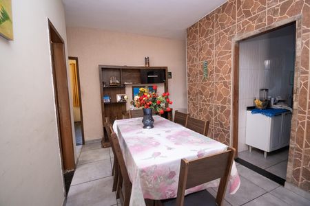 Casa para alugar com 100m², 4 quartos e 3 vagas Casa para alugar com 100m², 4 quartos e 3 vagasCopa