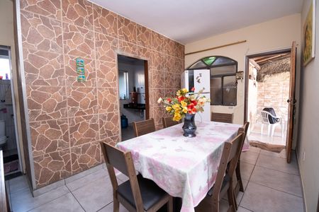 Casa para alugar com 100m², 4 quartos e 3 vagas Casa para alugar com 100m², 4 quartos e 3 vagasCopa