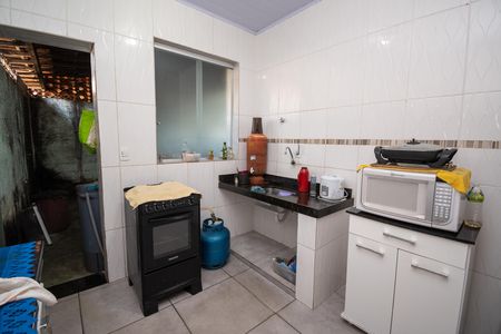 Casa para alugar com 100m², 4 quartos e 3 vagas Casa para alugar com 100m², 4 quartos e 3 vagasCozinha