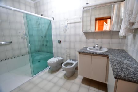 Casa para alugar com 659m², 4 quartos e 6 vagasBanheiro Suíte