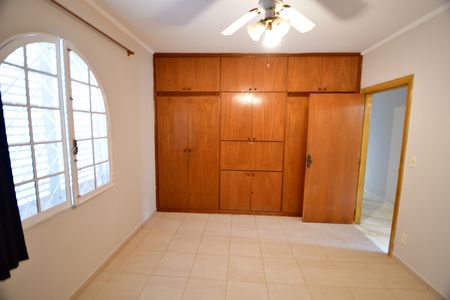 Casa para alugar com 659m², 4 quartos e 6 vagasQuarto 1