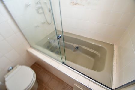 Casa para alugar com 659m², 4 quartos e 6 vagasBanheiro Suíte
