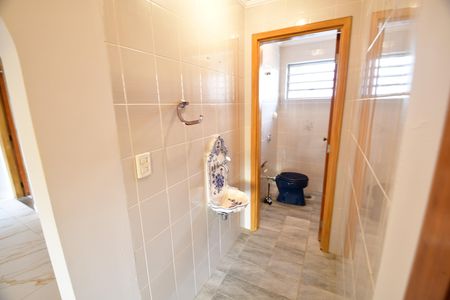 Casa para alugar com 659m², 4 quartos e 6 vagasLavabo