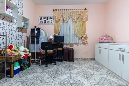 Casa à venda com 185m², 4 quartos e 2 vagasCasa 1 - Quarto 2