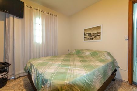 Casa à venda com 185m², 4 quartos e 2 vagasCasa 2 - Quarto 2