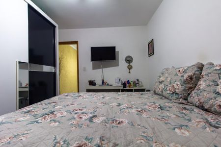 Casa à venda com 185m², 4 quartos e 2 vagasCasa 1 - Quarto 1