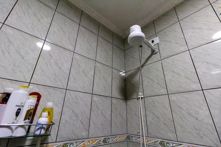 Casa à venda com 185m², 4 quartos e 2 vagasCasa 1 - Banheiro 1Casa 1 - Banheiro 1